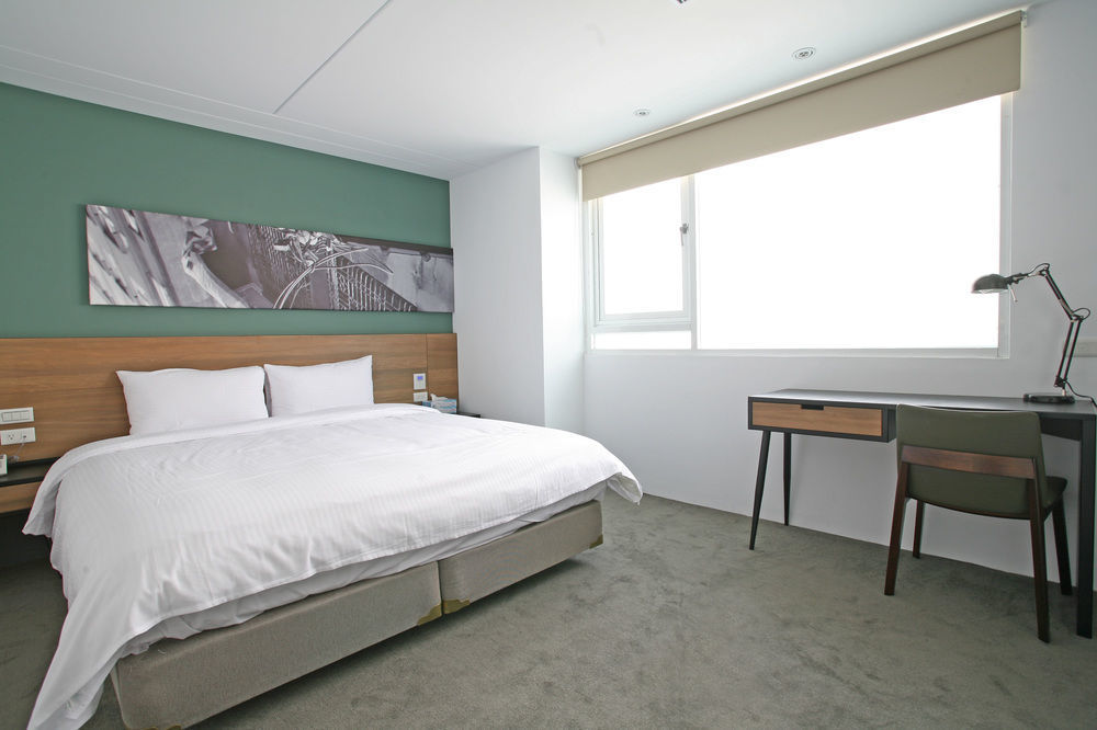 P&F Hotel Đài Trung Ngoại thất bức ảnh