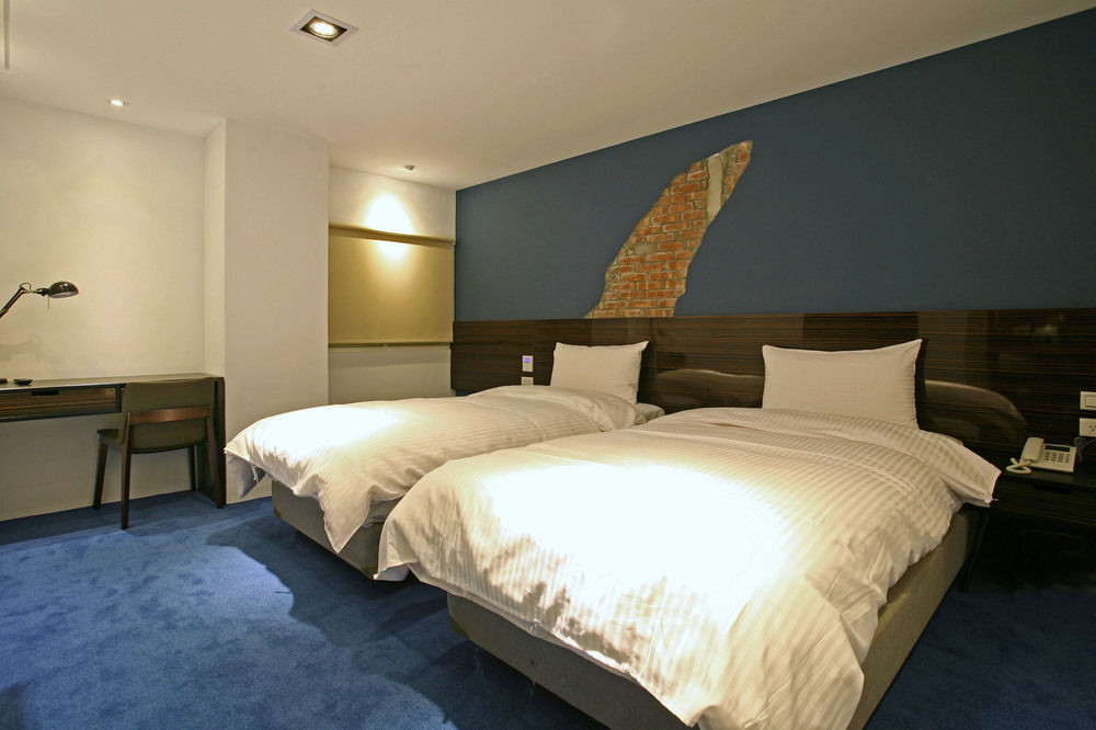 P&F Hotel Đài Trung Ngoại thất bức ảnh