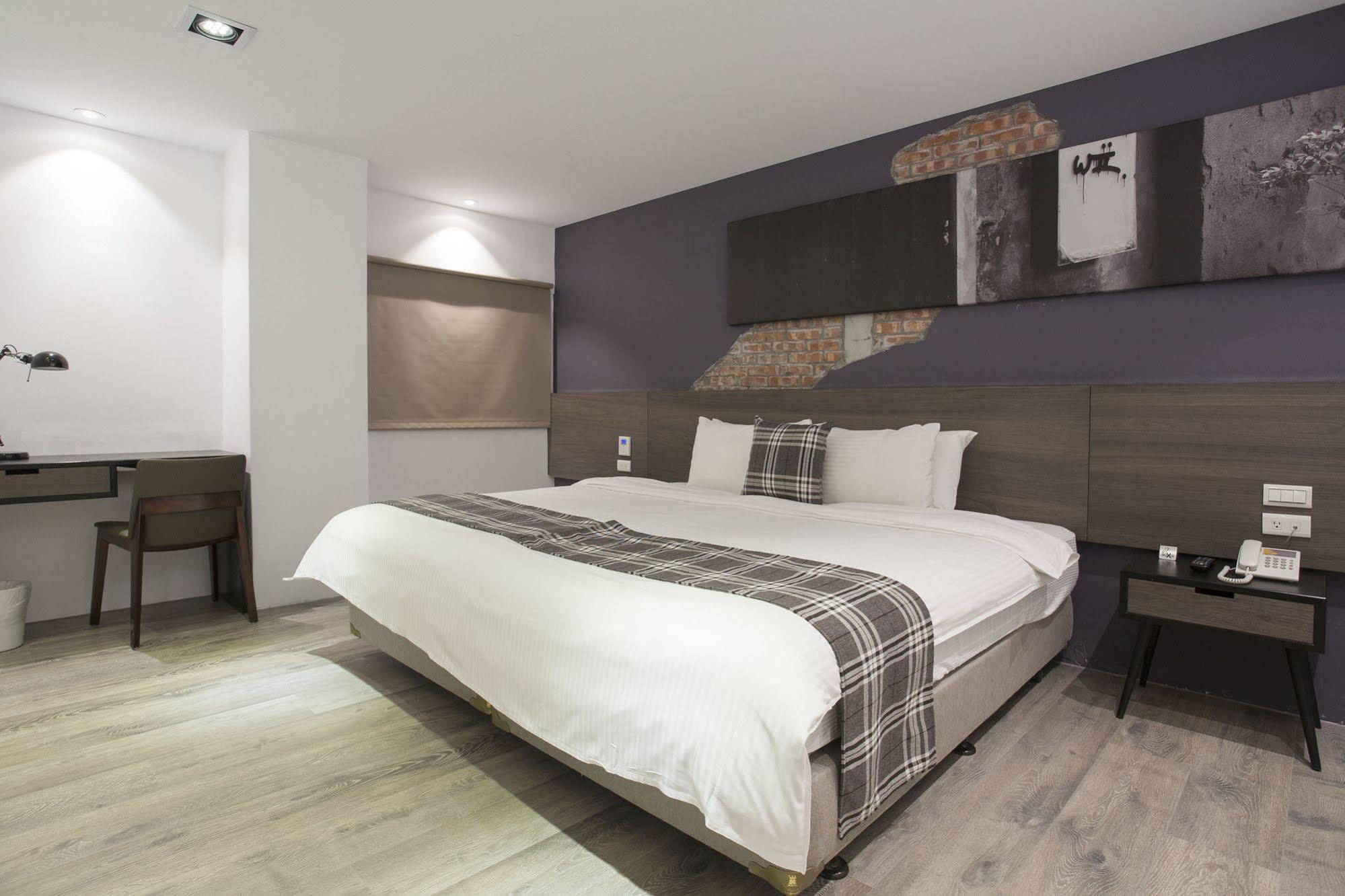 P&F Hotel Đài Trung Ngoại thất bức ảnh