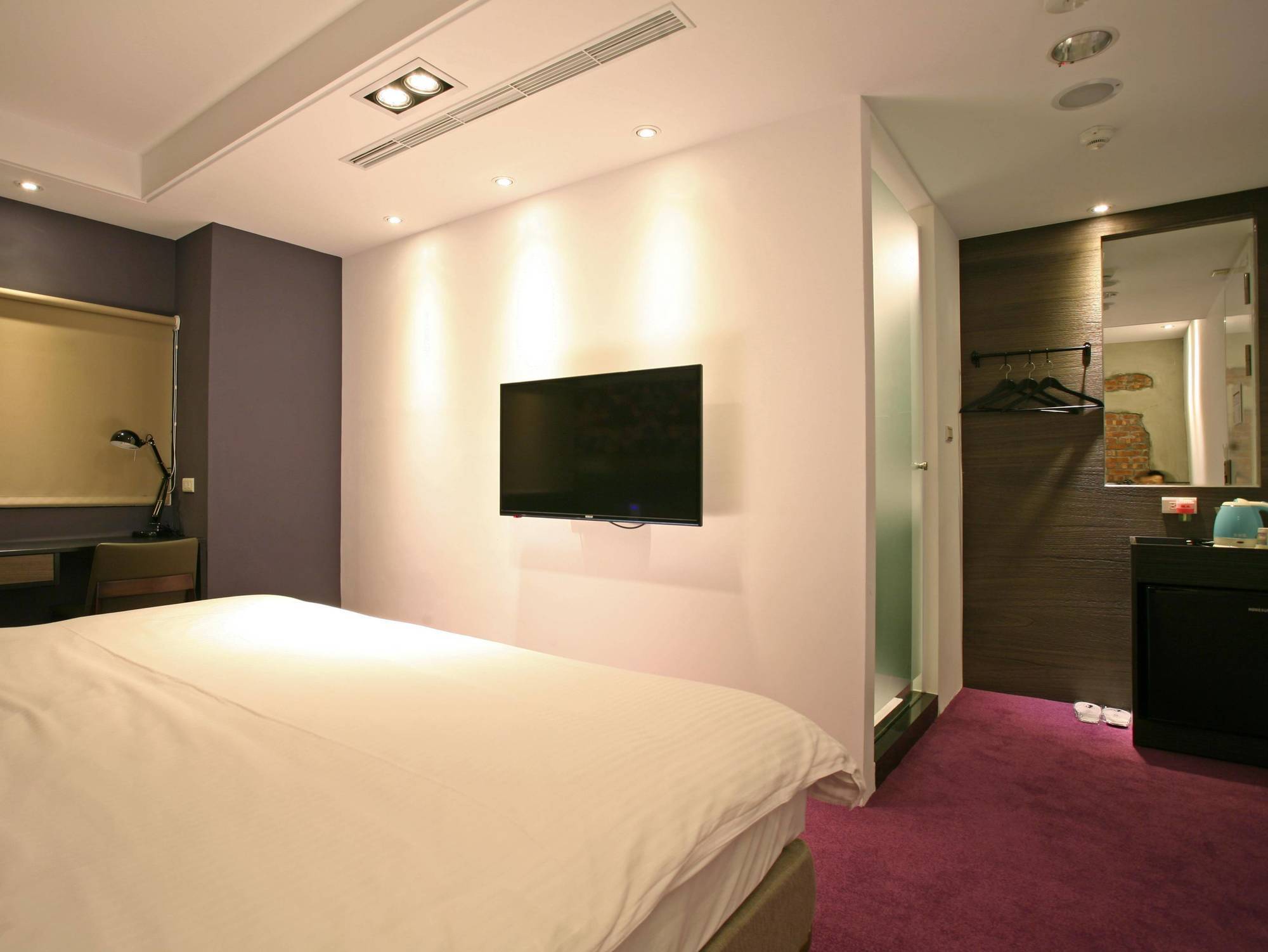 P&F Hotel Đài Trung Ngoại thất bức ảnh